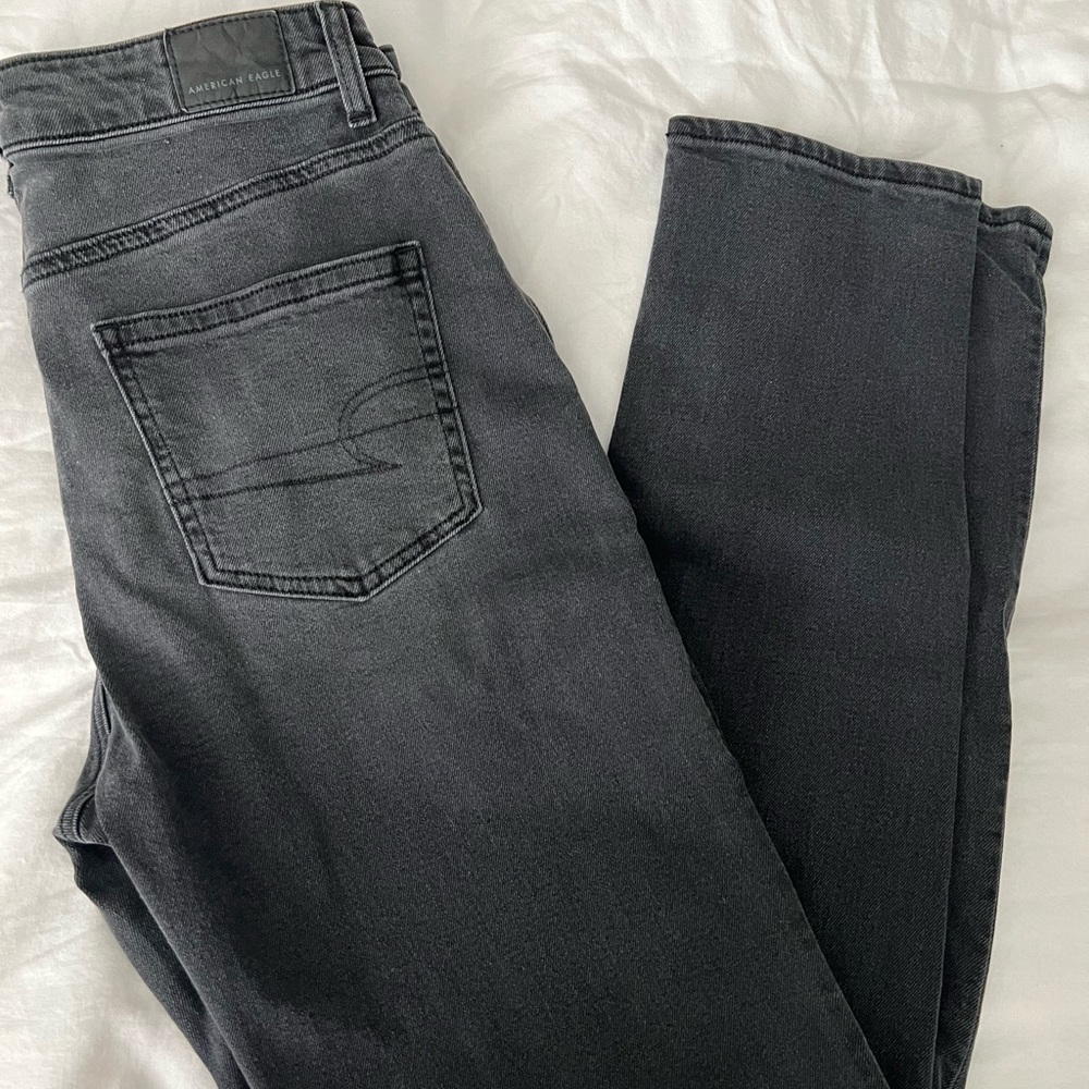 Brand new with tags American Eagle mom jean